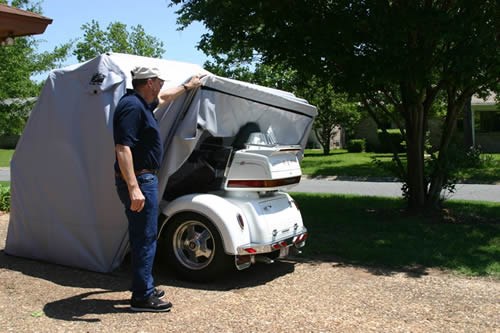 Enclosed trike cover